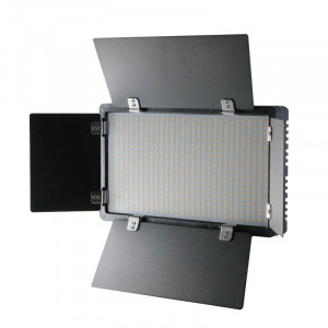Comparison of fixed light R420 and U600